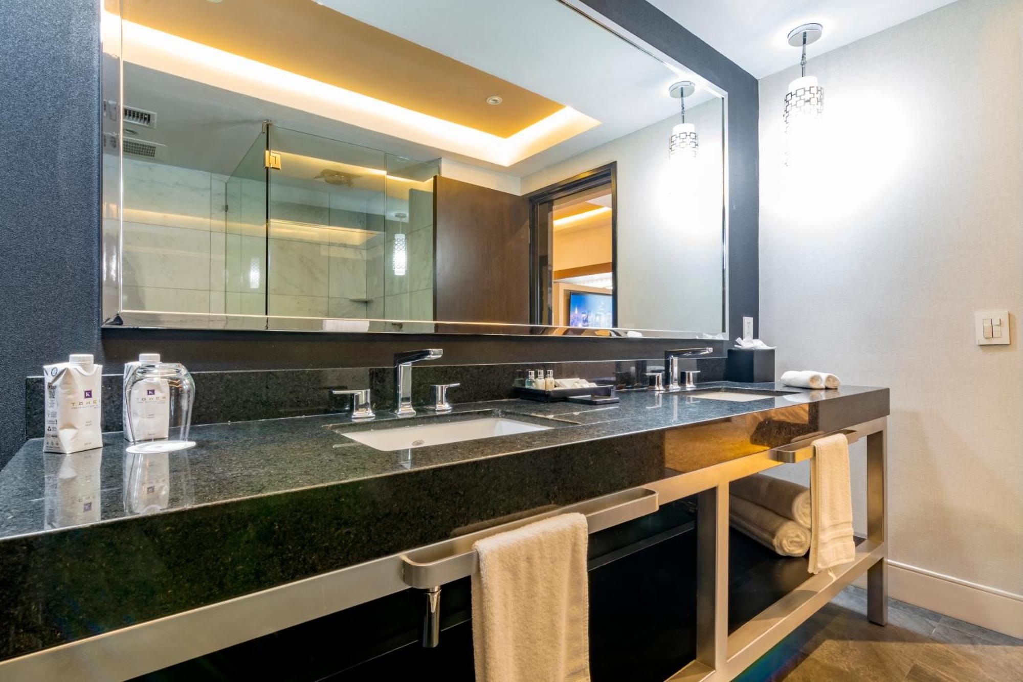 K Tower Boutique Hotel By Lucerna Тіхуана Екстер'єр фото